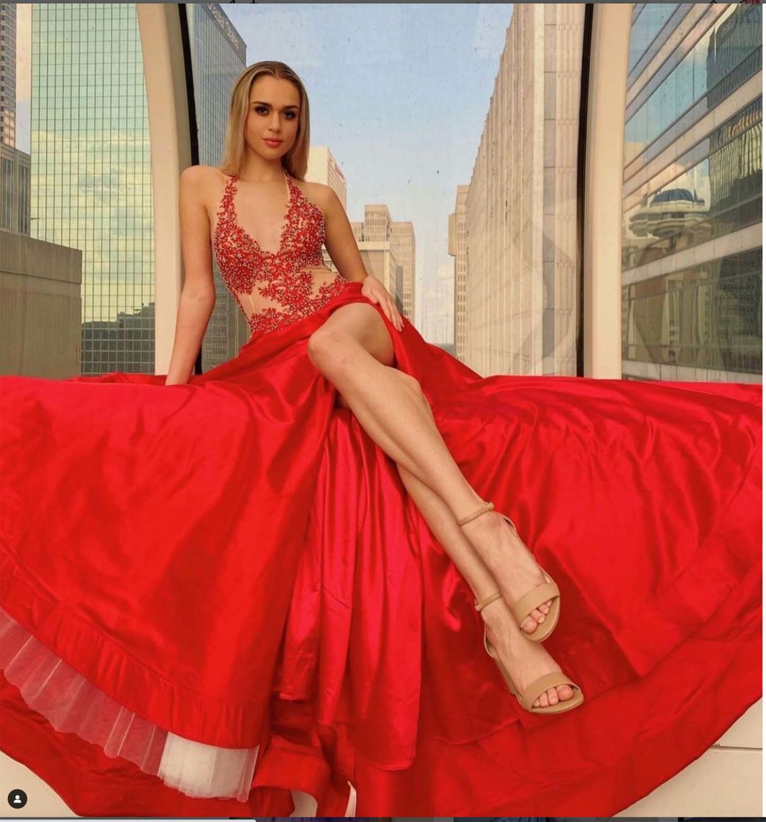 How To & Accessorize A Red Prom - Jovani Blog