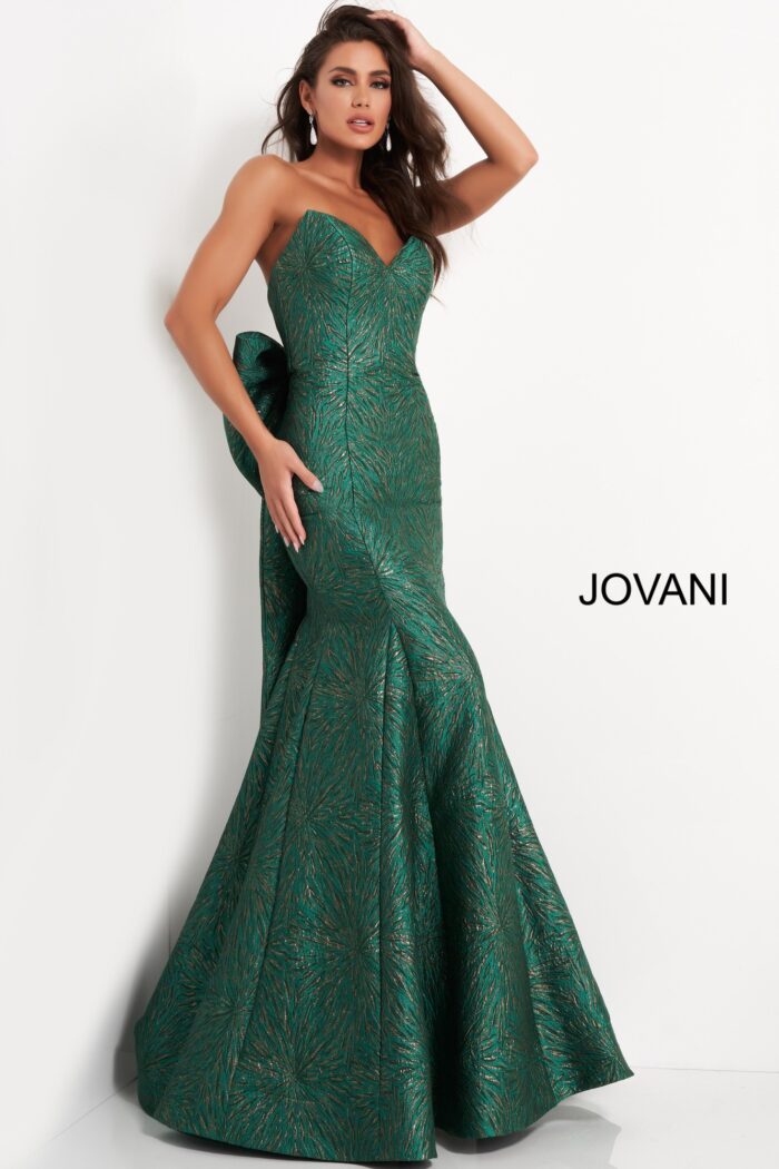Model wearing Jovani 04158 Green Strapless Mermaid Evening Gown