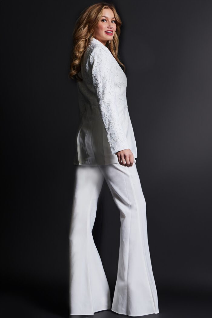 Model wearing Ivory Two Piece Crepe Suit 07551