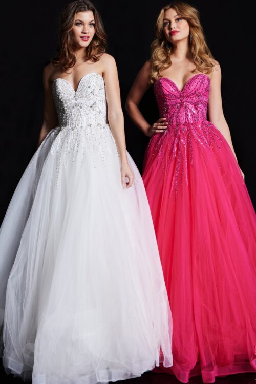 Model wearing Embellished Sweetheart Neckline Prom Ball Gown 07946