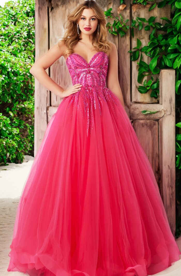 Model wearing Embellished Sweetheart Neckline Prom Ball Gown 07946