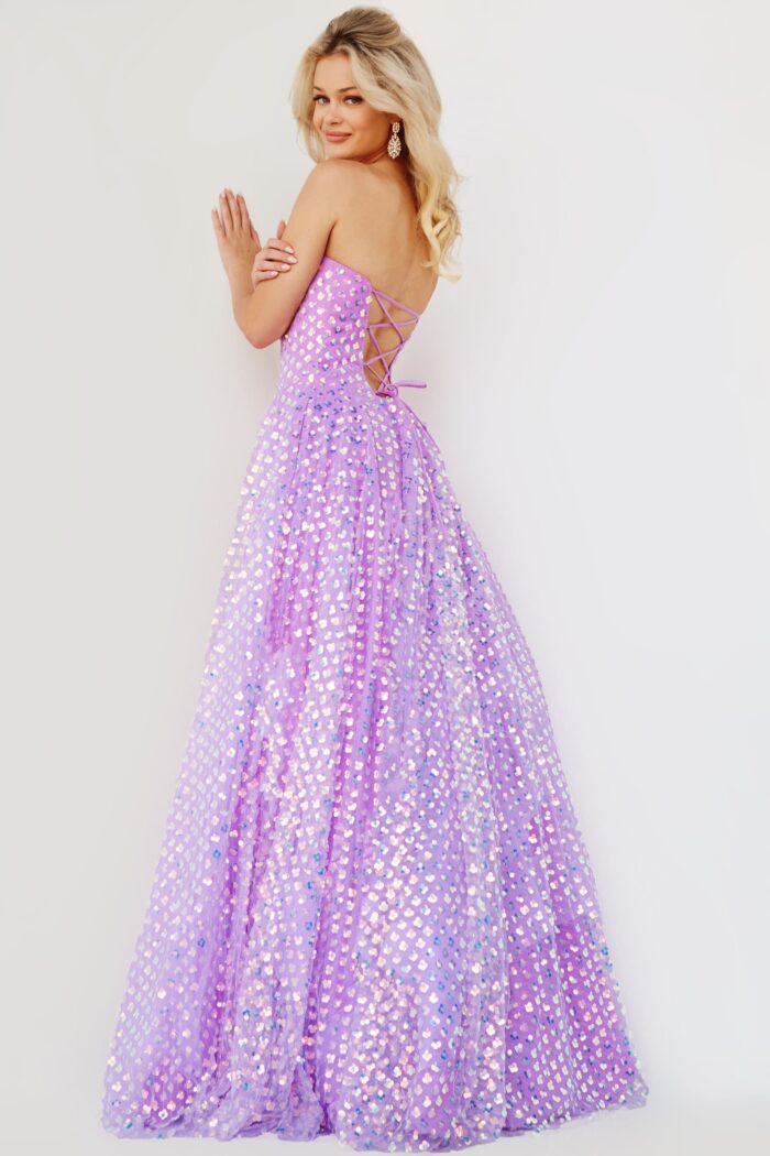 Model wearing Jovani 08605 Lilac Strapless Sweetheart Neck Gown