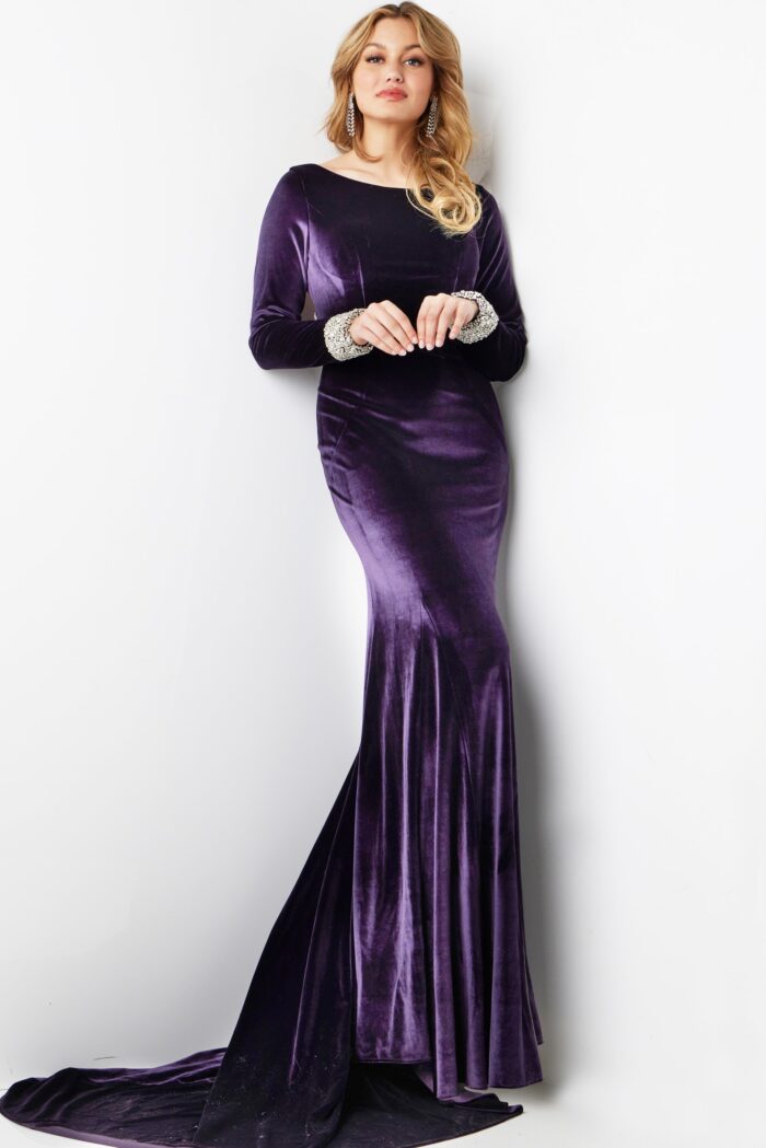 Model wearing Royal Blue Velvet Backless Formal Gown 09139