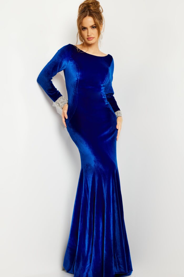 Model wearing Royal Blue Velvet Backless Formal Gown 09139