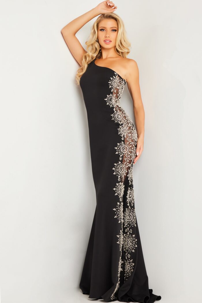 Model wearing Black One Shoulder Embellished Dress 22500