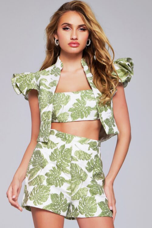 Model wearing Floral Three Piece Set 24649