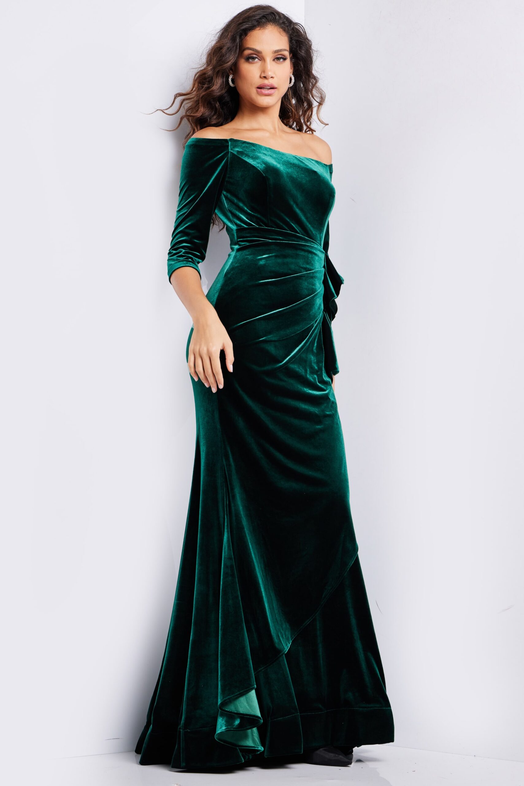 Emerald Three Quarter Sleeve Velvet Dress 36458