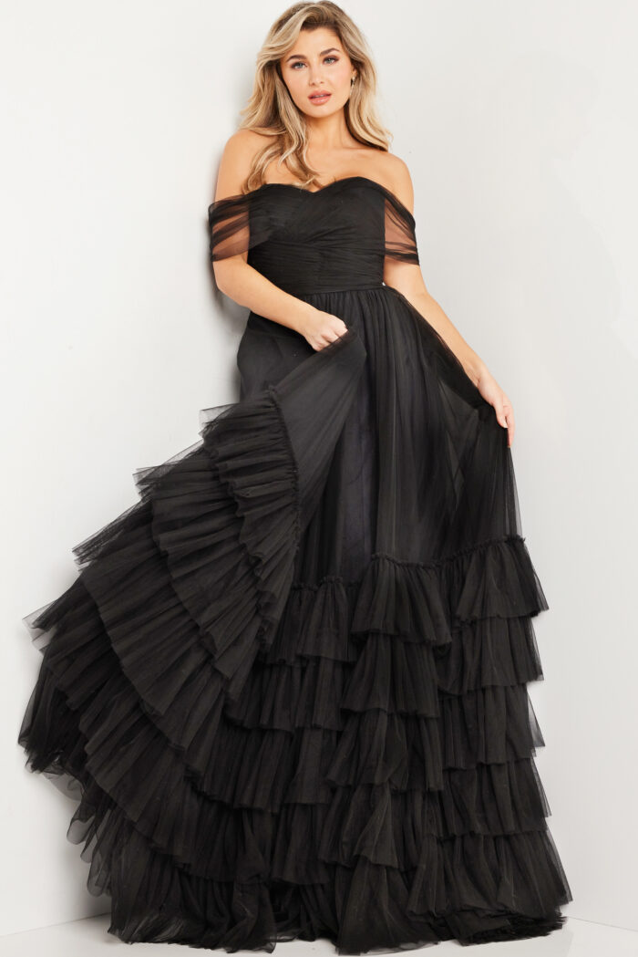 Model wearing Black off the Shoulder Ruched Dress 37608