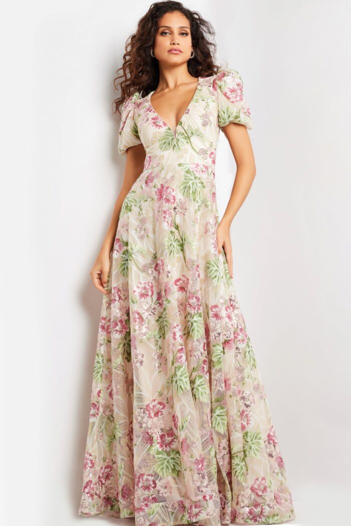 Model wearing Multi Color Short Sleeve Floral Dress 37636