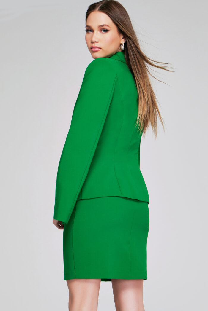 Model wearing Elegant Green Split Sleeve Blazer Dress 38926