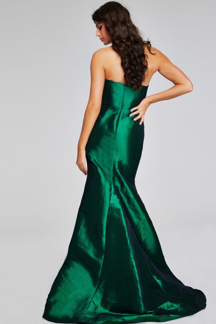 Model wearing Emerald Green Strapless Evening Gown 39368