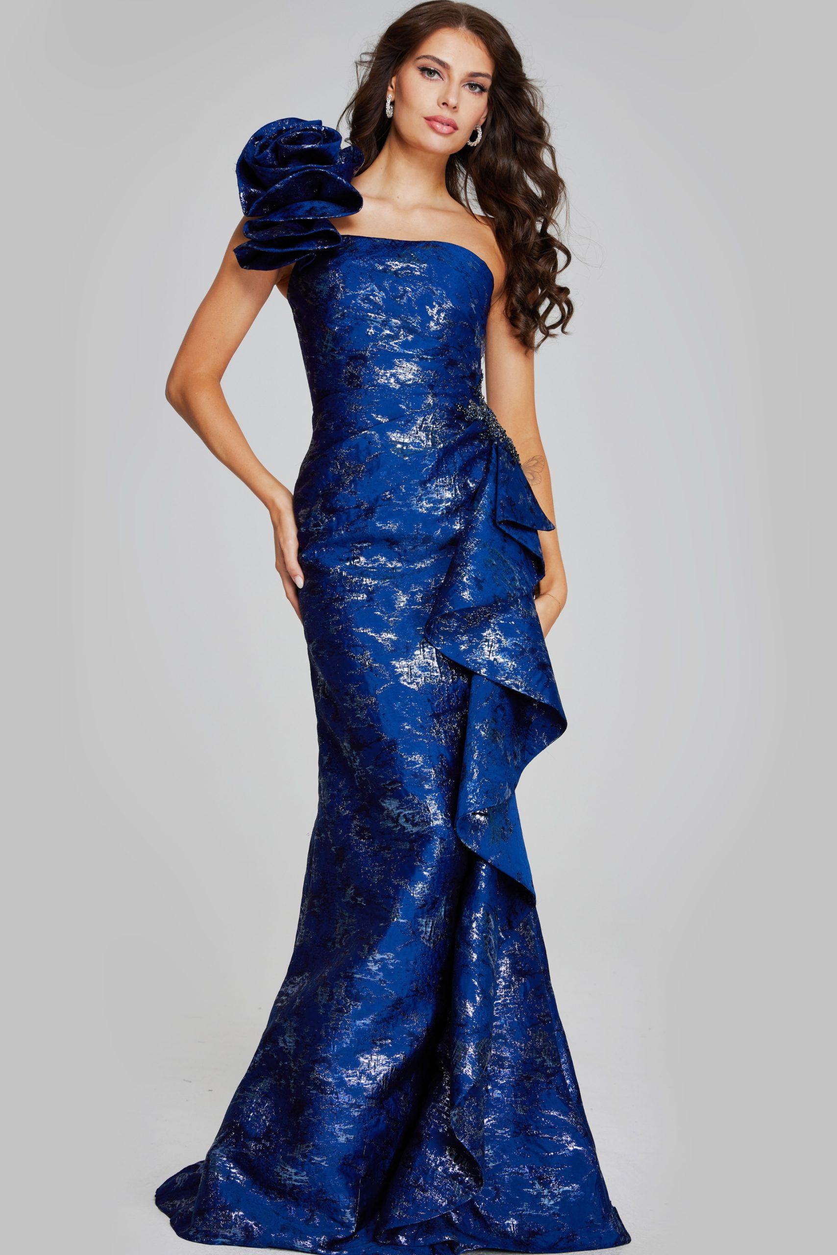 Stunning One-Shoulder Navy Gown with Elegant Rose Detail 39438