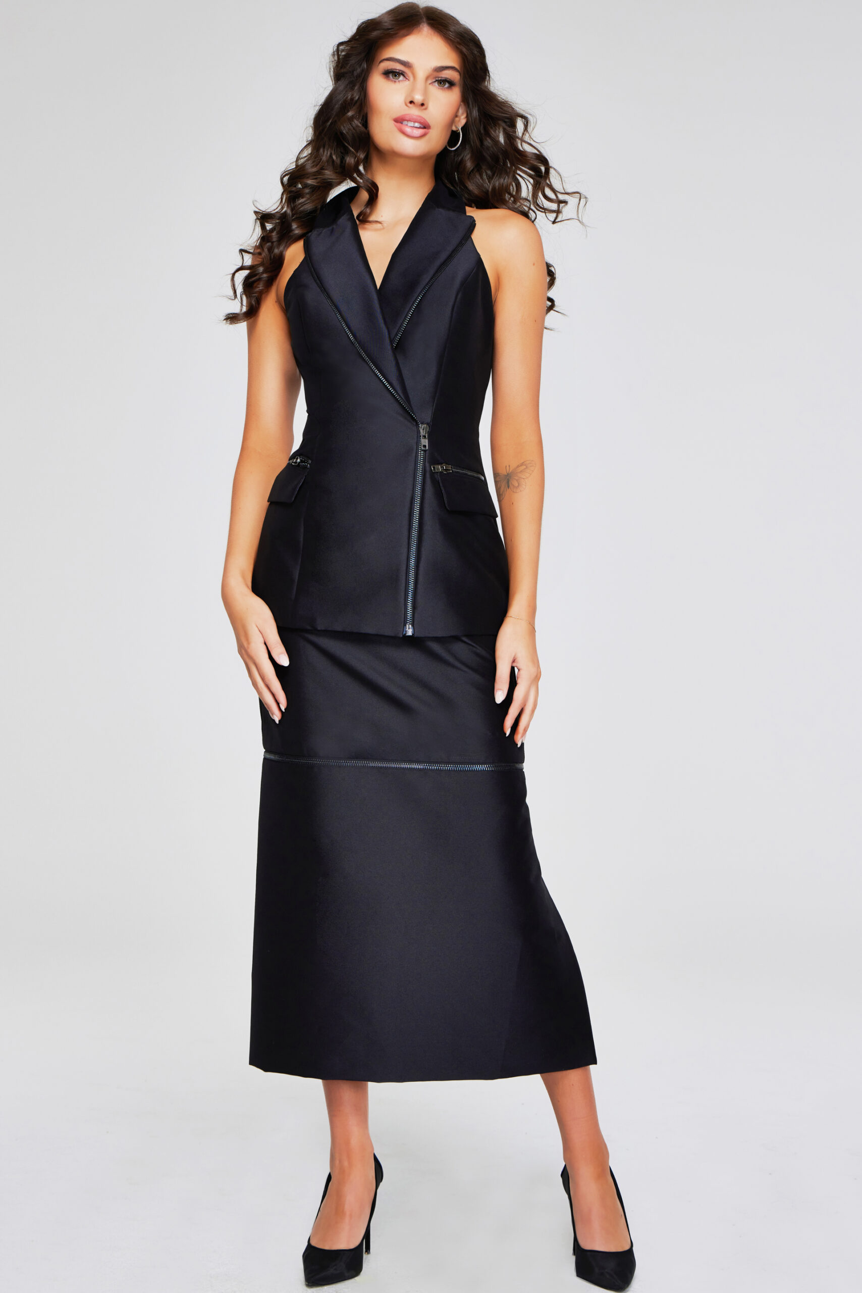 Model wearing Black Zipper Detail Dress 39801