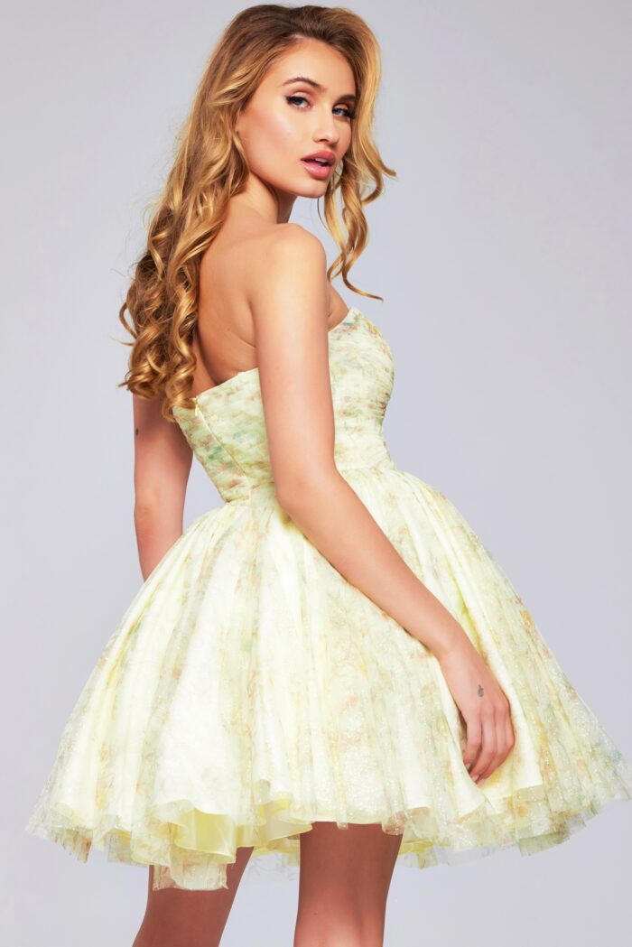 Model wearing Strapless Sweetheart Floral Print Tulle Dress 40374