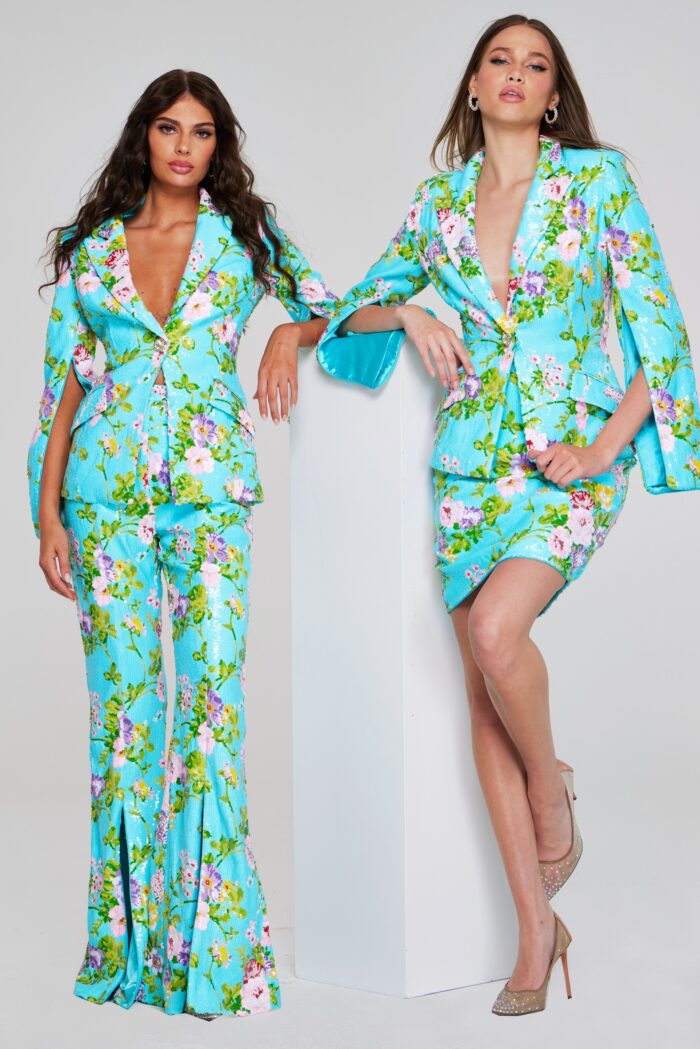 Model wearing Vibrant Floral Print Bell Sleeve Pant Suit 42146