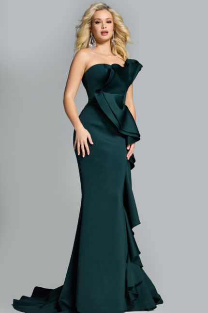 Model wearing Jovani dress 42543-1.