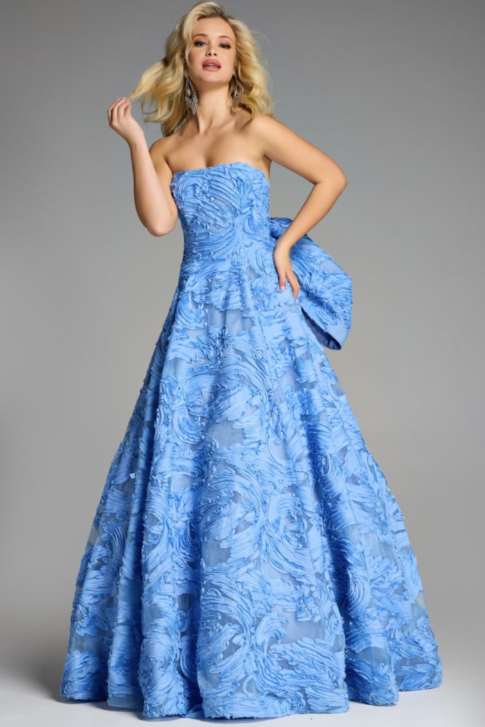 Model wearing Jovani dress 44114.