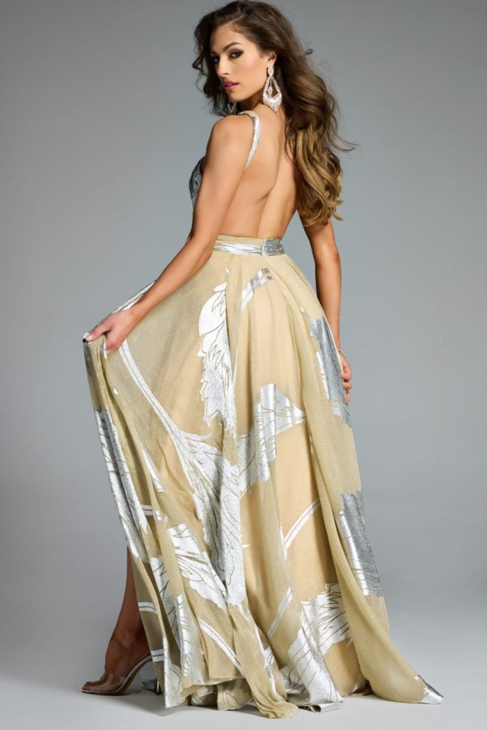 Model wearing Jovani dress 44421.