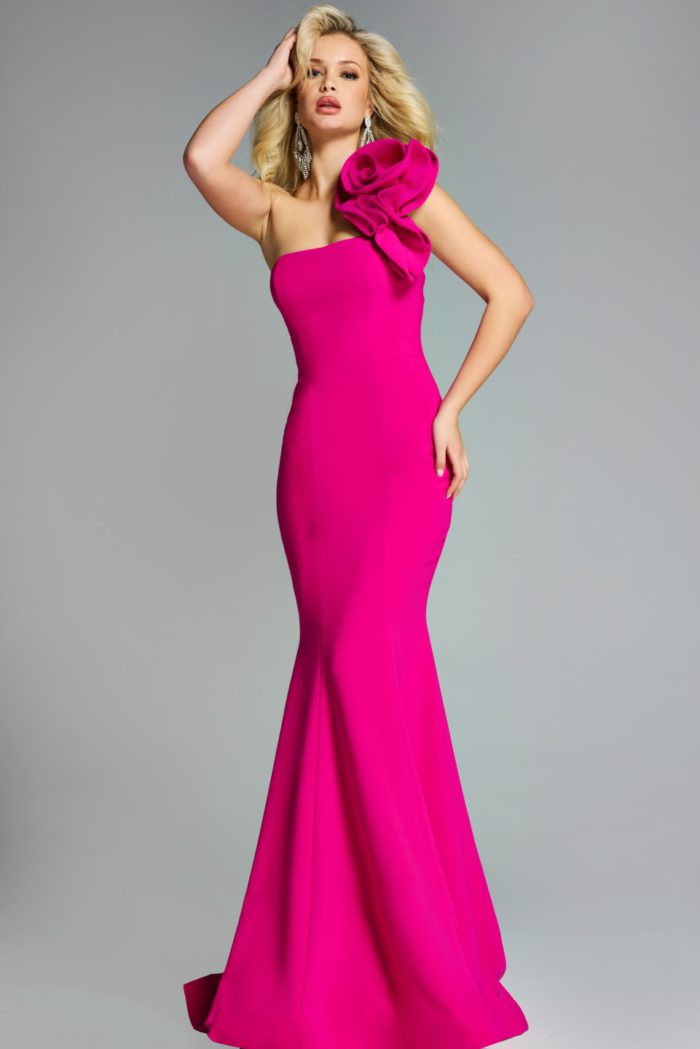 Model wearing Jovani dress 44711.