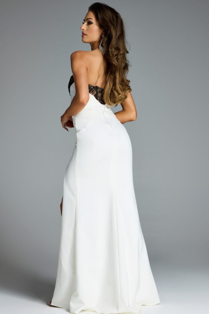 Model wearing Jovani dress 44728.