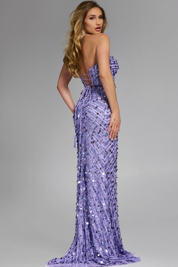 Model wearing Jovani dress 46714.