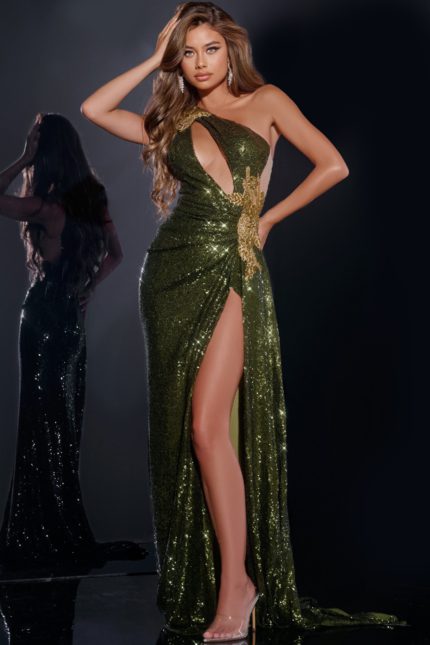 Model wearing Jovani D5001 gold dress with cutout and high slit.