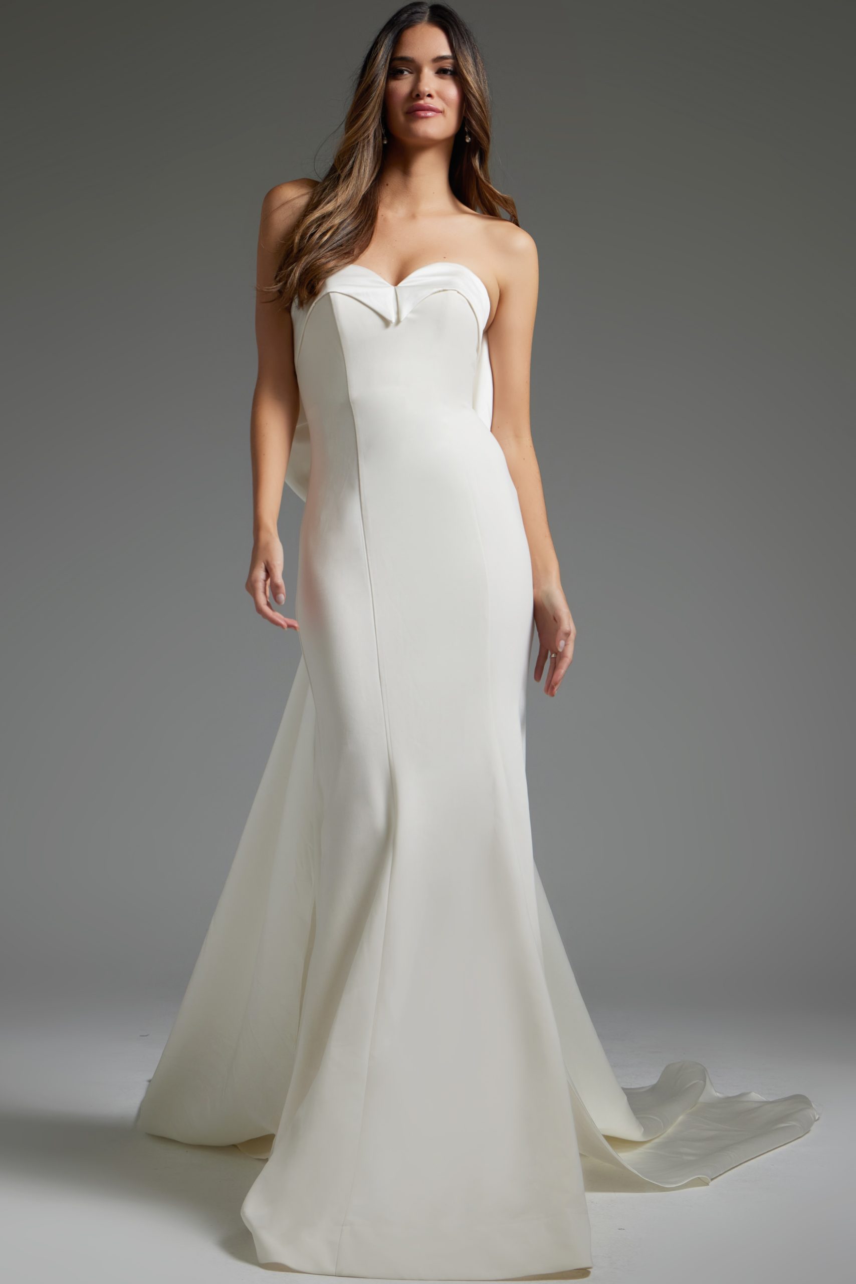 Strapless Sweetheart Neckline Simple Bridal Gown JB05352