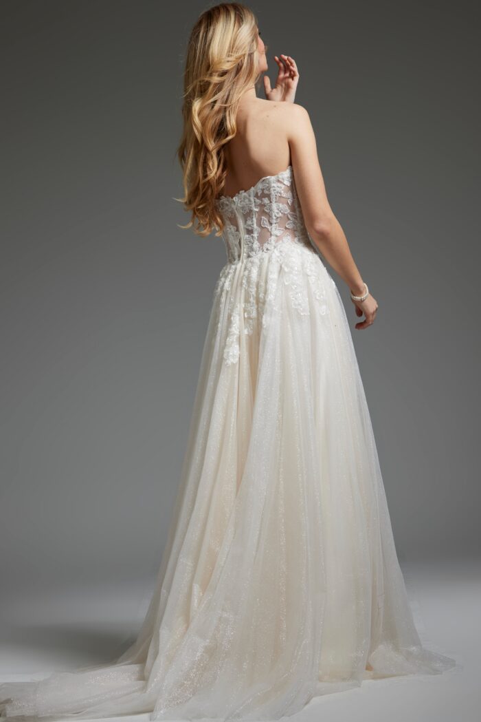 Model wearing Off White Strapless Sweetheart Neckline Bridal Dress JB25730