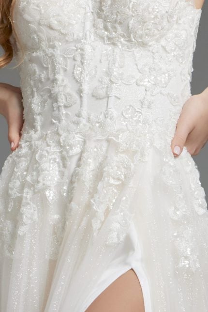 zoom of a wedding floral dress JB25730