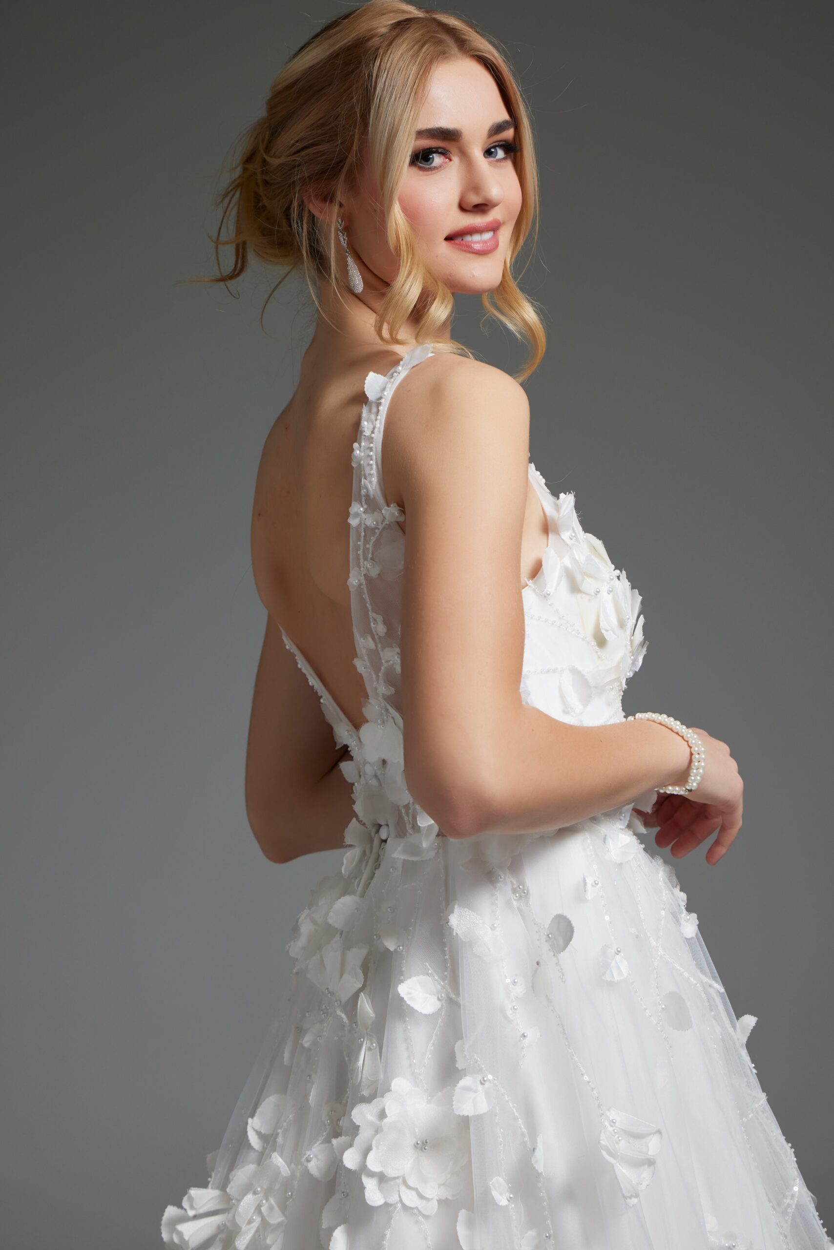 V Neckline Open Back Bridal Gown JB40511