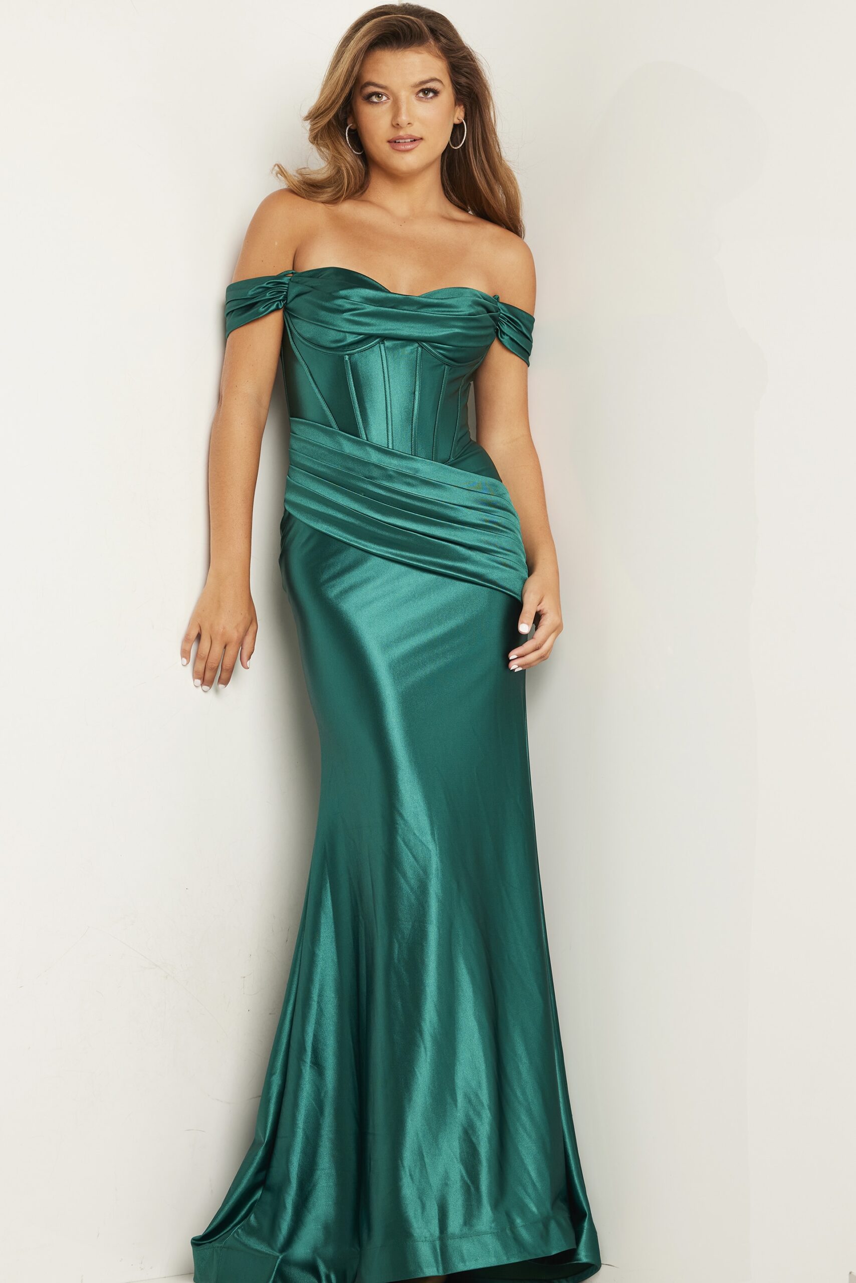 Model wearing Emerald Off the Shoulder Dress 37521